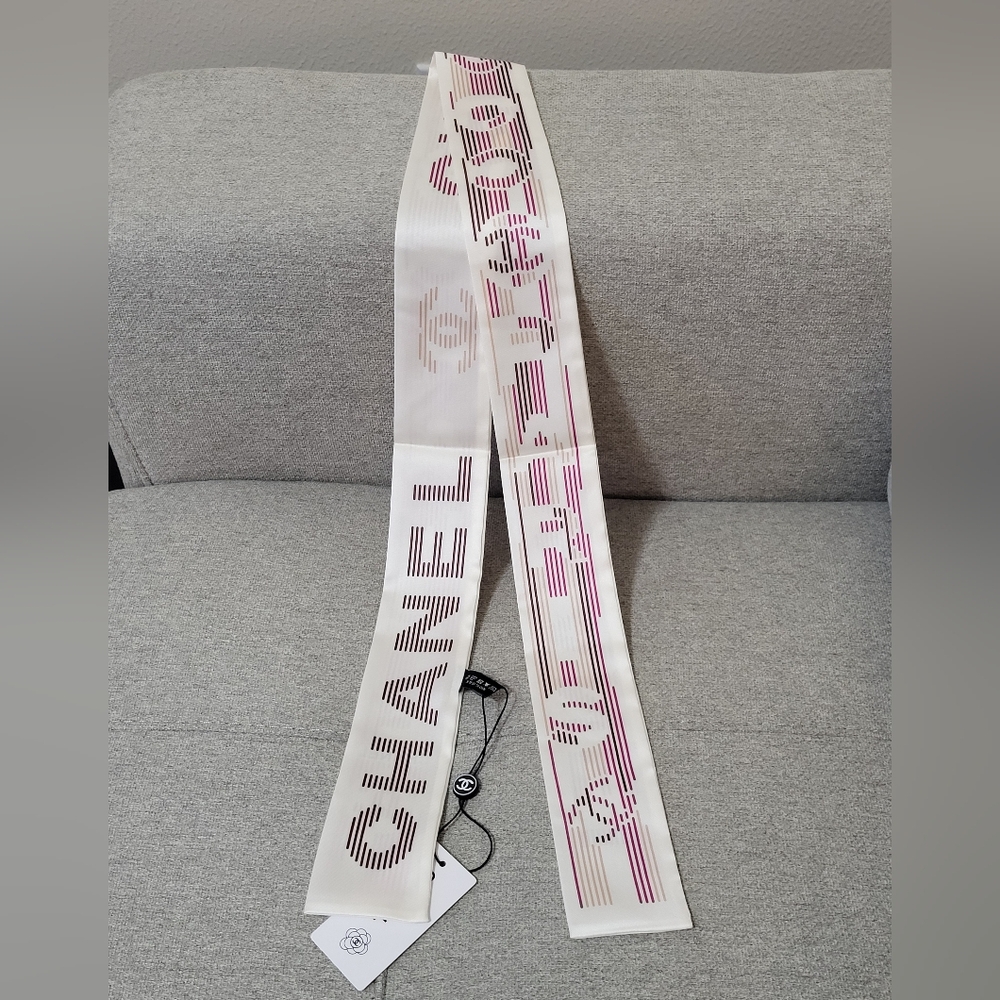NWT White and Pink twilly silk Scarf